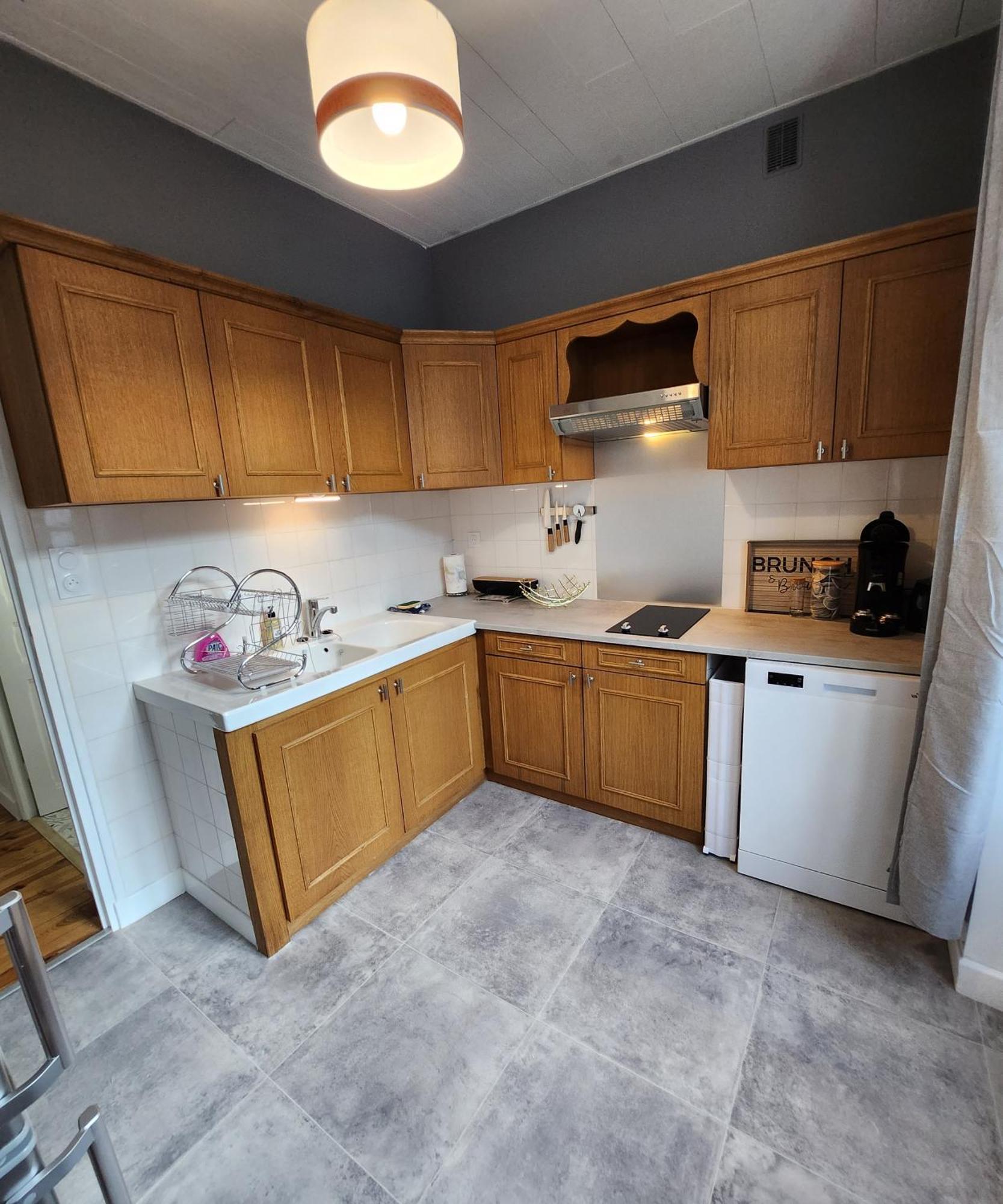 Chaleureux Appartement Refait A Neuf Вик-сюр-Сер Экстерьер фото