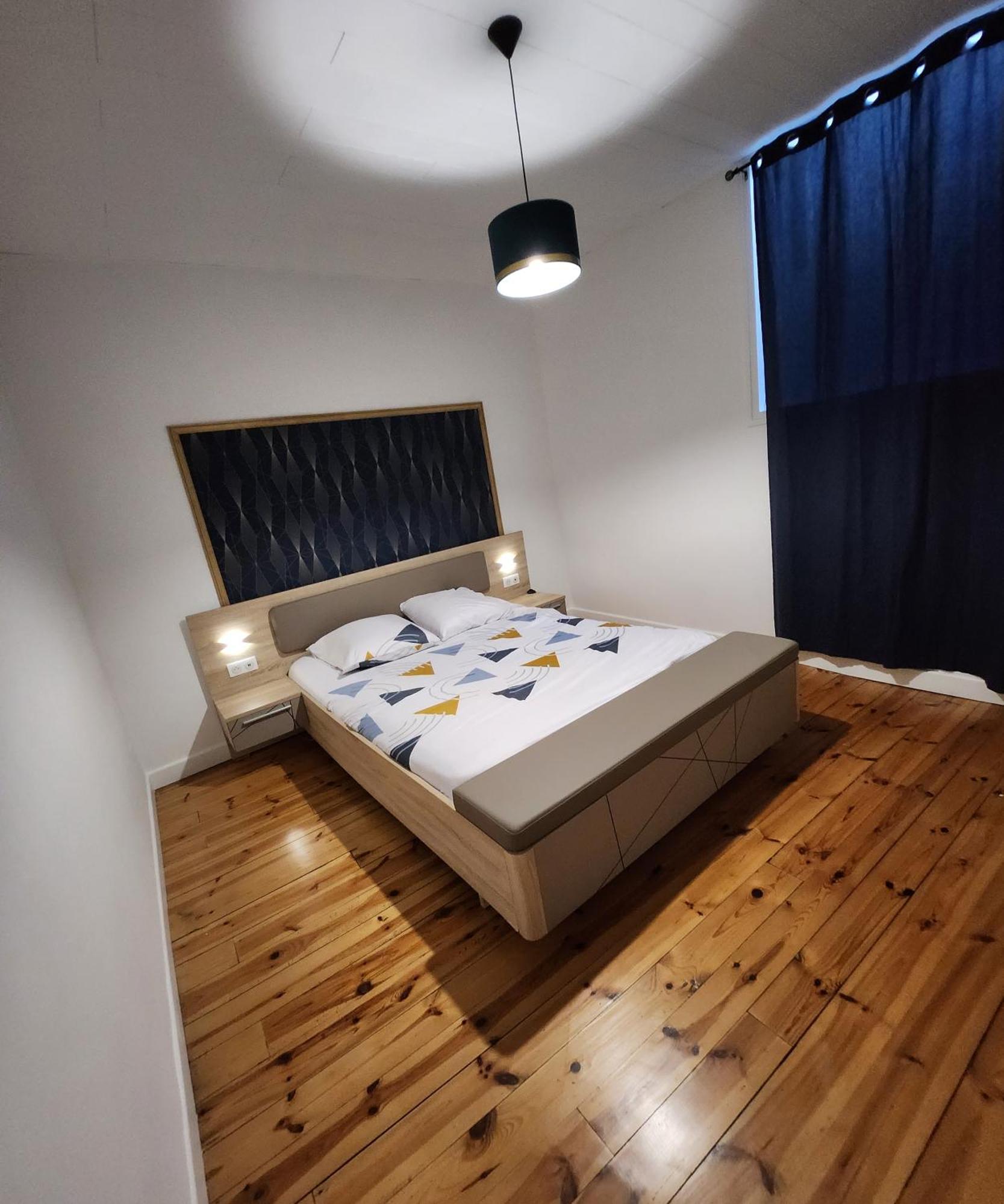 Chaleureux Appartement Refait A Neuf Вик-сюр-Сер Экстерьер фото
